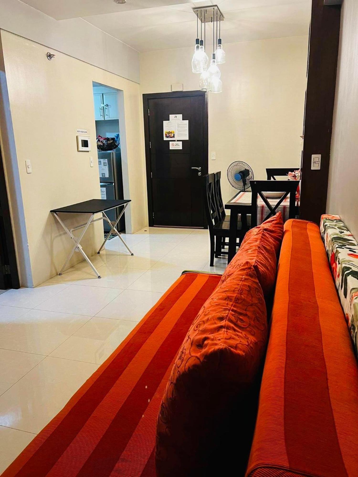 One Palm Tree Villas Condominium - Studio 10O With Balcony - Across Terminal 3 Airport Manila Exterior foto