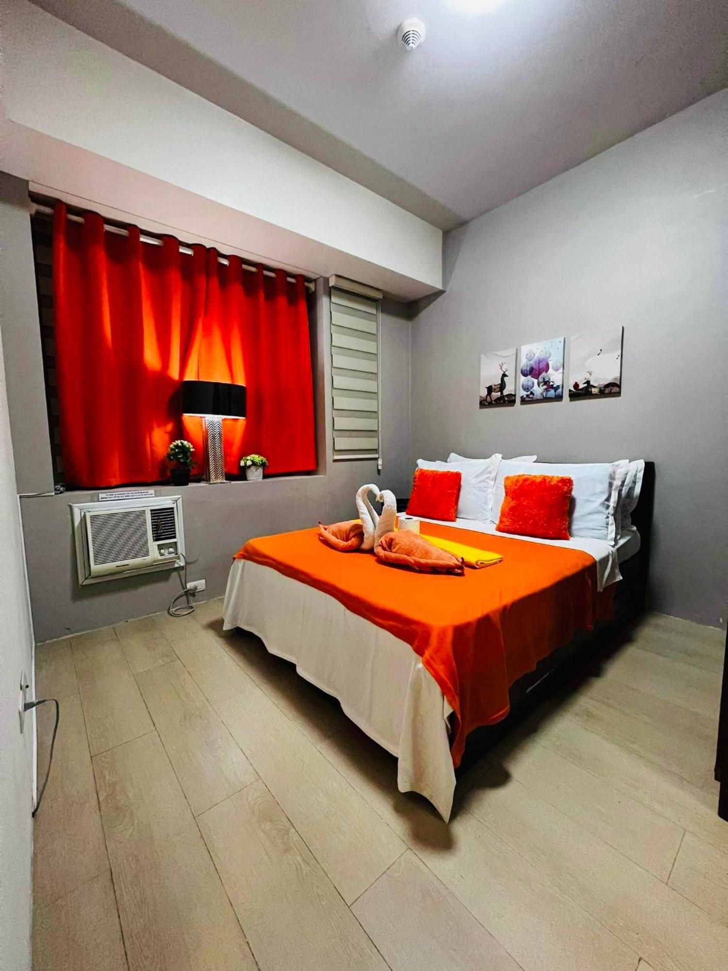 One Palm Tree Villas Condominium - Studio 10O With Balcony - Across Terminal 3 Airport Manila Exterior foto