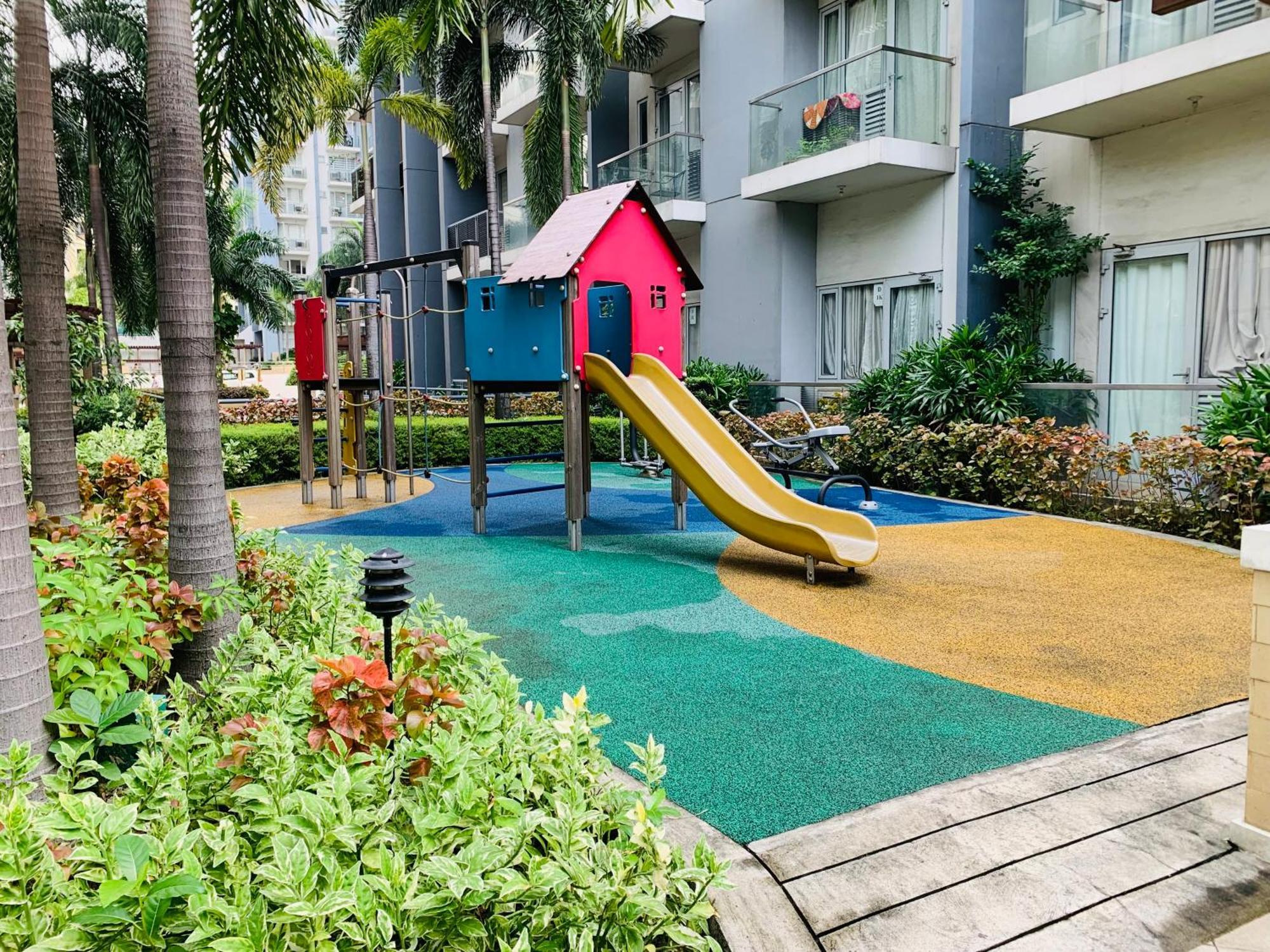 One Palm Tree Villas Condominium - Studio 10O With Balcony - Across Terminal 3 Airport Manila Exterior foto